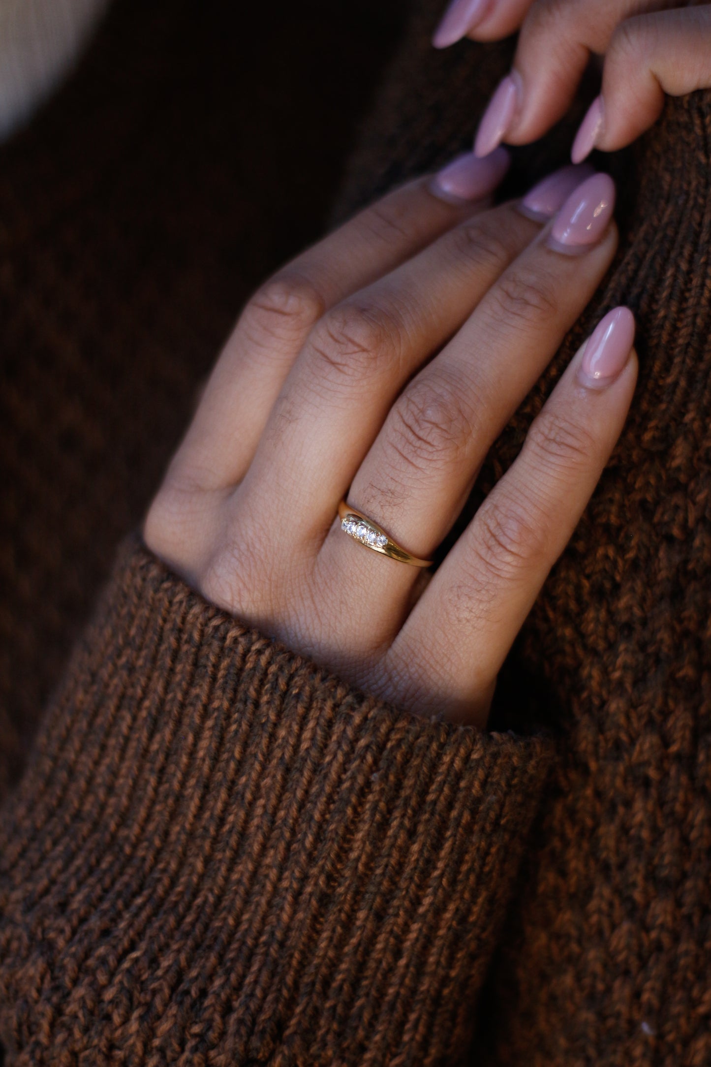 Oyster Slim Signet Ring